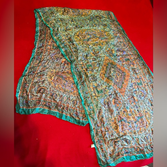 100% Pure Silk Long Scarf For Women - Picture 3 of 11